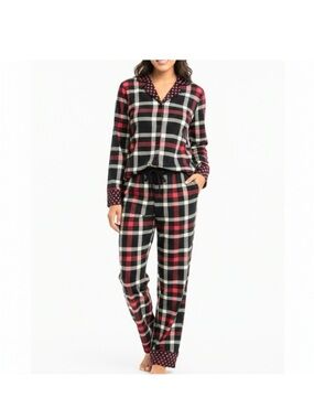 Vera Bradley Plaid Two Piece Flannel Pajama Set